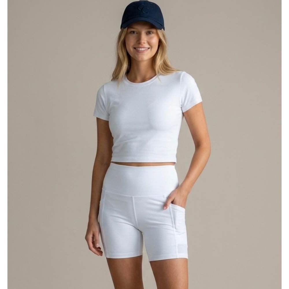 NEW‎ White High Waisted Athletic Biker Shorts with Pockets Size S/M  Activewear